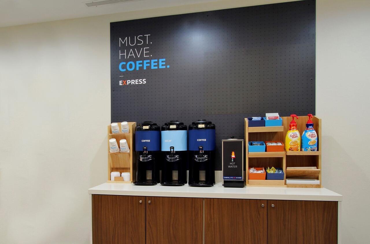 莫比尔大学区智选假日套房酒店 外观 照片